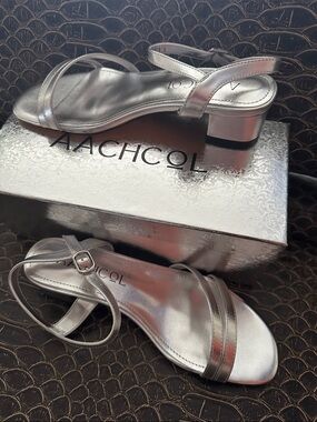 AACHCOL Silver Low Block Heel Slingback 2” heel block strappy